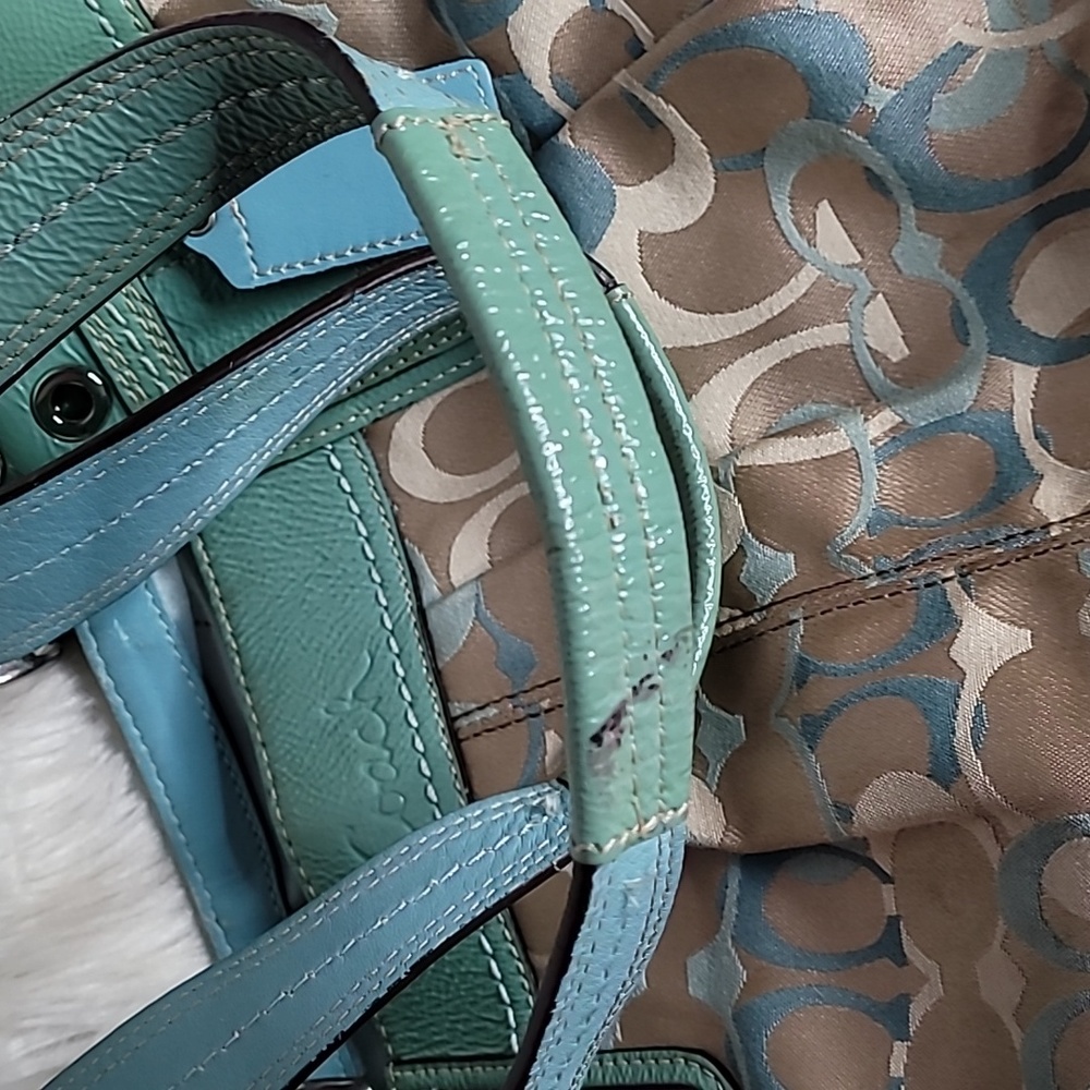 Coach purse - Picture 14 of 16